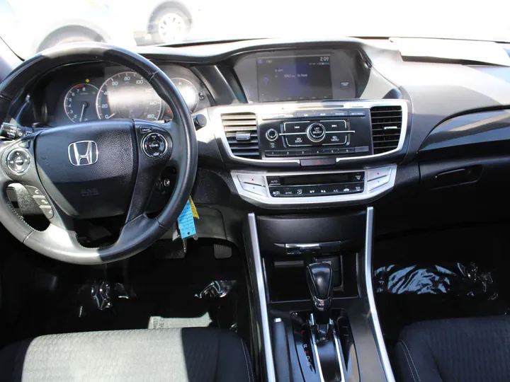 SILVER, 2015 HONDA ACCORD Image 10