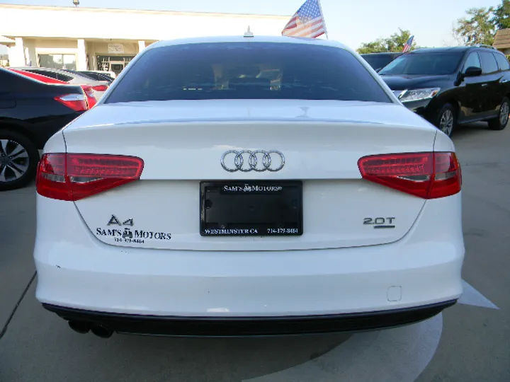 WHITE, 2014 AUDI A4 Image 4