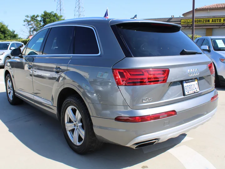 GRAY, 2018 AUDI Q7 PREMIUM PLUS LUXURY AWD Image 4