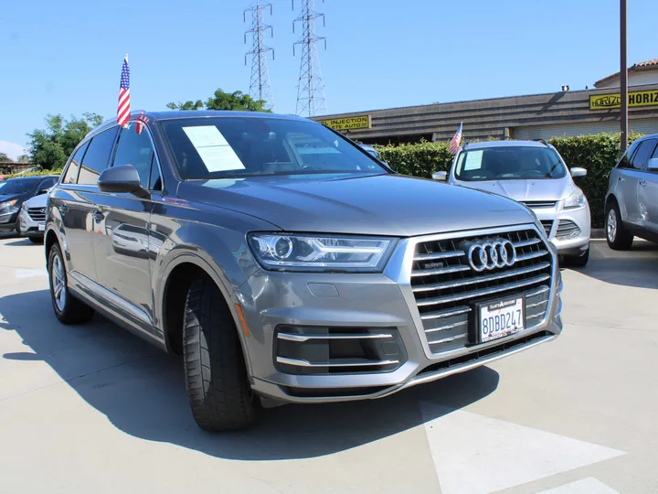 GRAY, 2018 AUDI Q7 PREMIUM PLUS LUXURY AWD Image 3