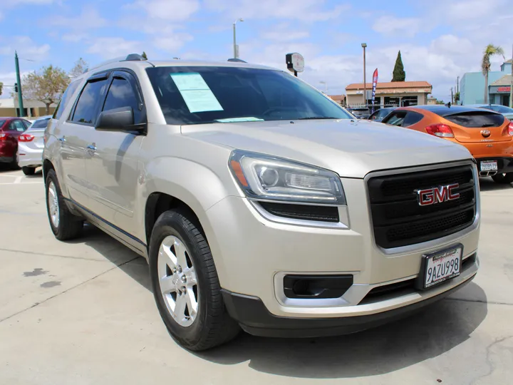 GOLD, 2015 GMC ACADIA Image 5