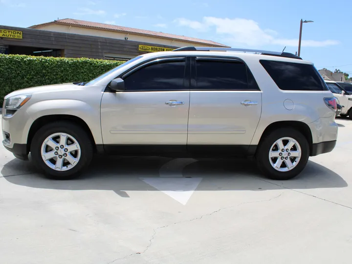 GOLD, 2015 GMC ACADIA Image 8