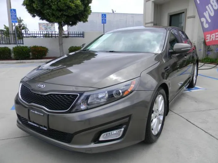 GREY, 2014 KIA OPTIMA Image 5