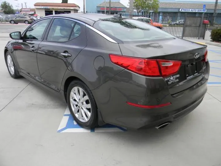 GRAY, 2014 KIA OPTIMA Image 2