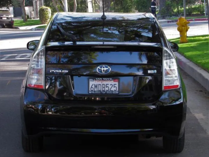 BLACK, 2010 TOYOTA PRIUS Image 5