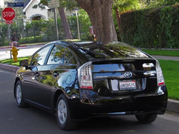 BLACK, 2010 TOYOTA PRIUS Image 6