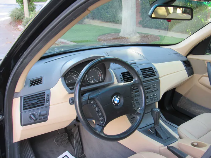 2004 BMW X3 Image 15