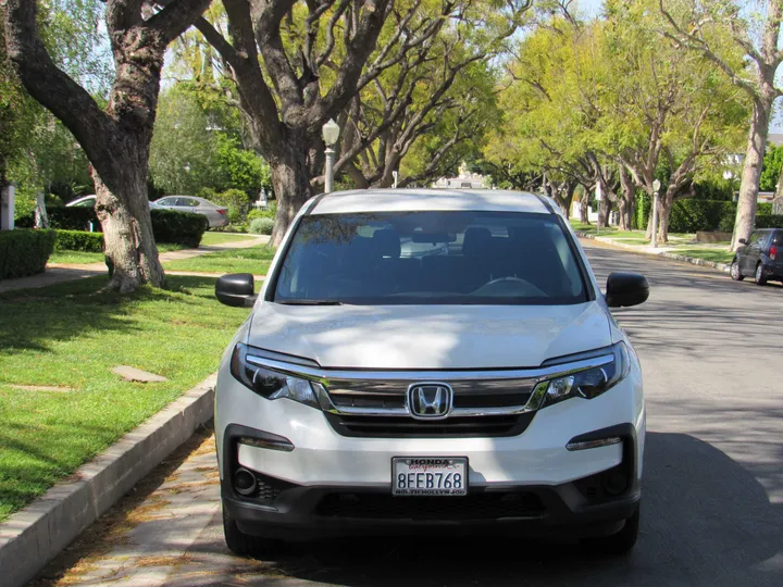 WHITE, 2020 HONDA PILOT Image 2