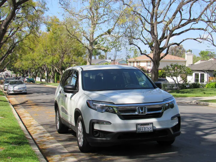 WHITE, 2020 HONDA PILOT Image 3