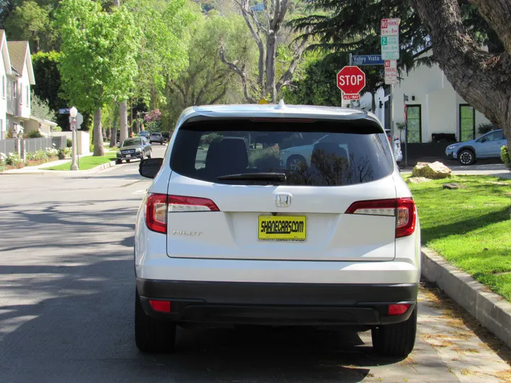 WHITE, 2020 HONDA PILOT Image 5