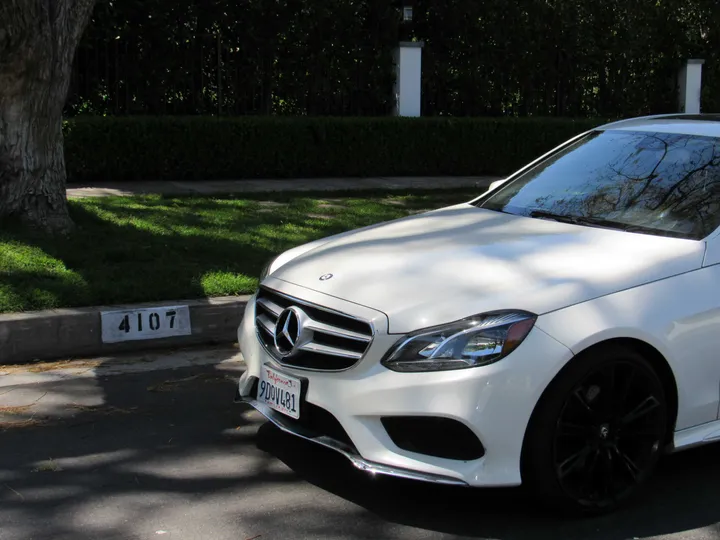 WHITE, 2014 MERCEDES-BENZ E-CLASS Image 9