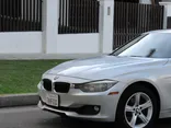 2013 BMW 3 SERIES Thumnail Image 12