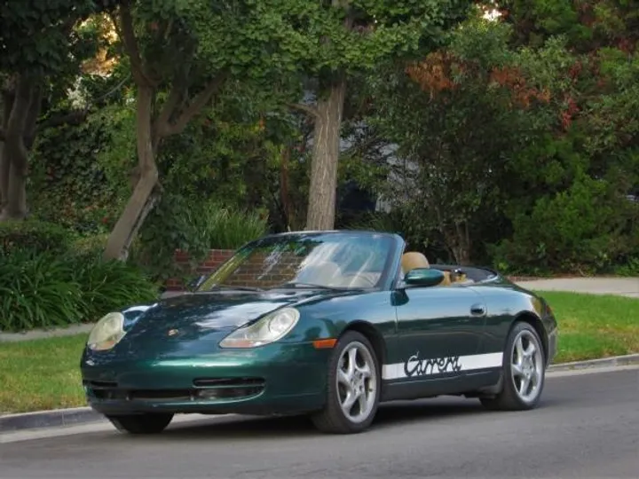 GREEN, 2001 PORSCHE 911 Image 1