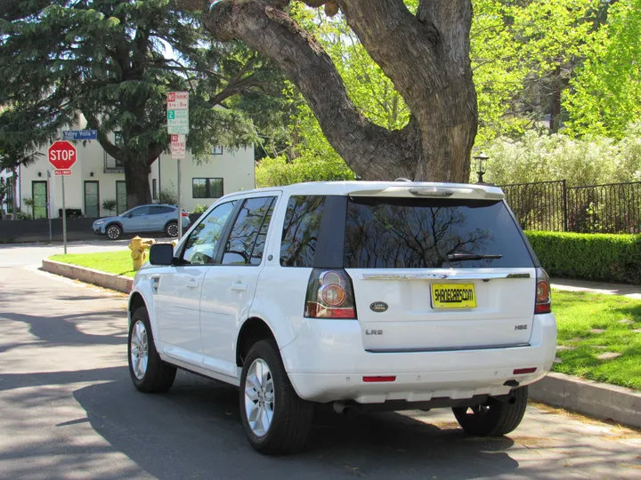 2013 LAND ROVER LR2 Image 10