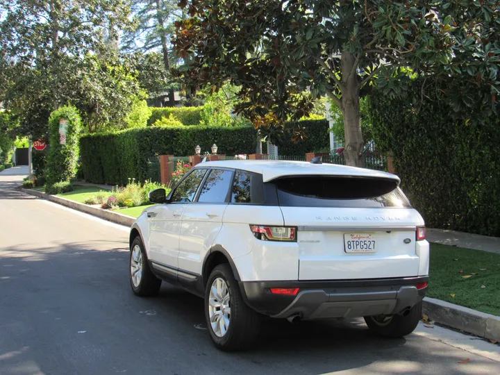 WHITE, 2017 LAND ROVER RANGE ROVER EVOQUE Image 5