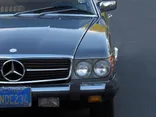 GRAY, 1985 MERCEDES-BENZ 380SL Thumnail Image 3