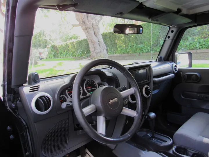 2008 JEEP WRANGLER Image 8