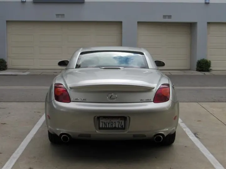 GRAY, 2002 LEXUS SC 430 Image 11