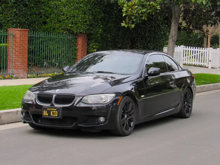 BLACK, 2011 BMW 3 SERIES Image 8