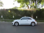 2015 VOLKSWAGEN BEETLE Thumnail Image 8