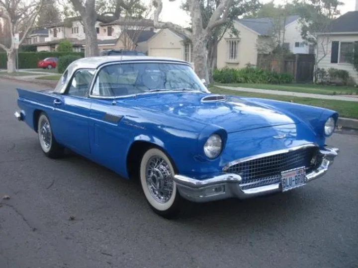 BLUE, 1957 FORD THUNDERBIRD Image 4