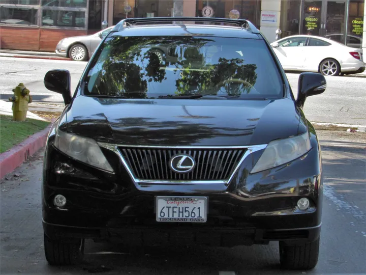 2011 LEXUS RX Image 2