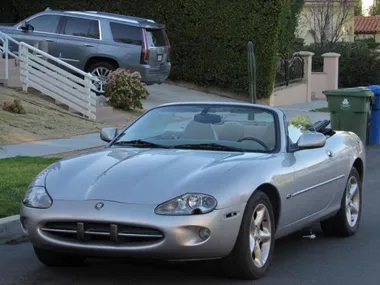 SILVER, 2000 JAGUAR XK8 Image 