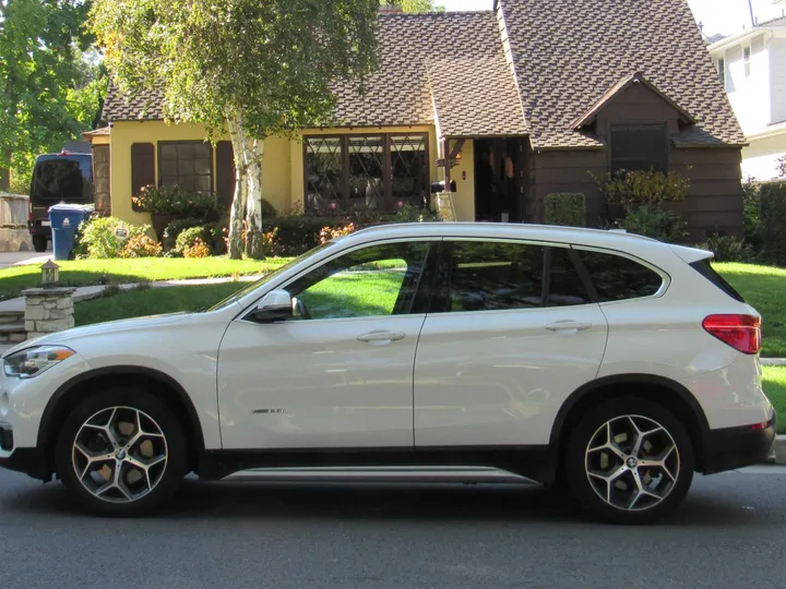 2017 BMW X1 Image 5