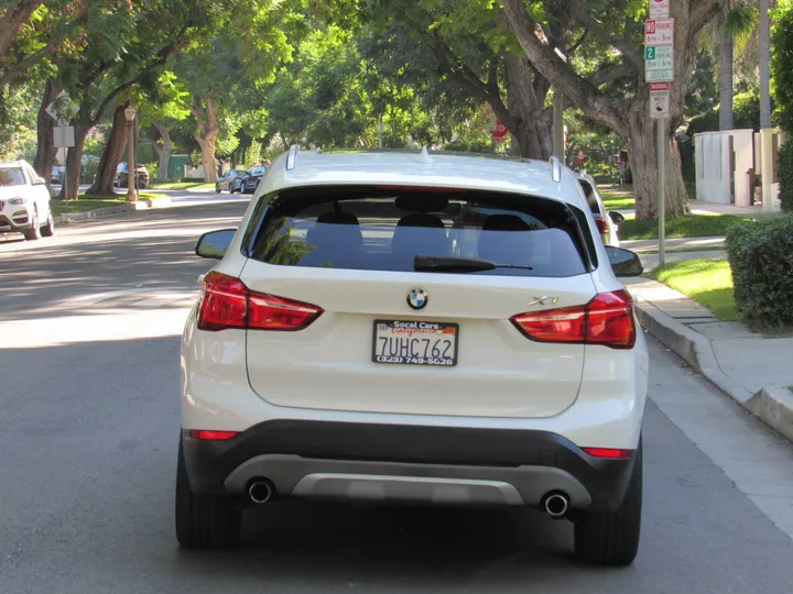 2017 BMW X1 Image 10