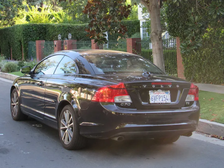 2011 VOLVO C70 Image 19