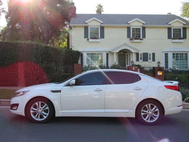 2013 KIA OPTIMA Image 10