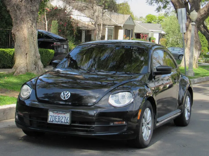 2014 VOLKSWAGEN BEETLE Image 9