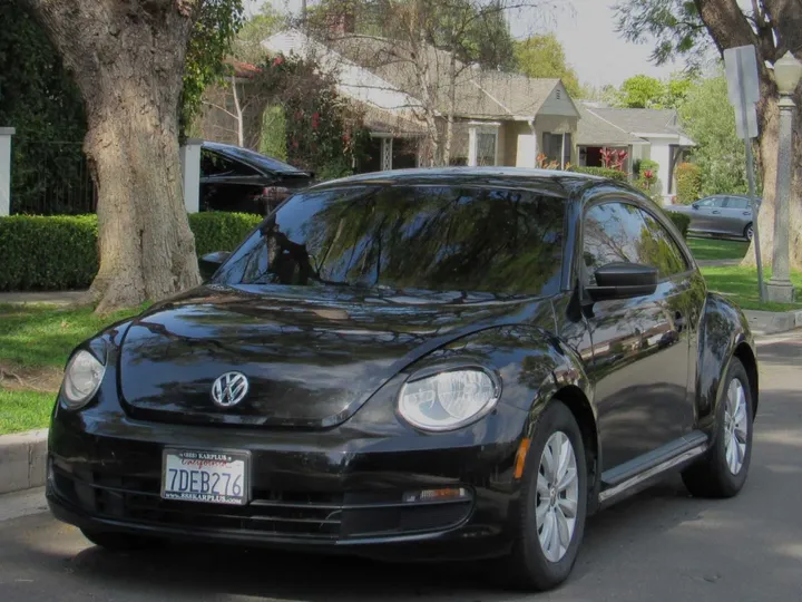 2014 VOLKSWAGEN BEETLE Image 1