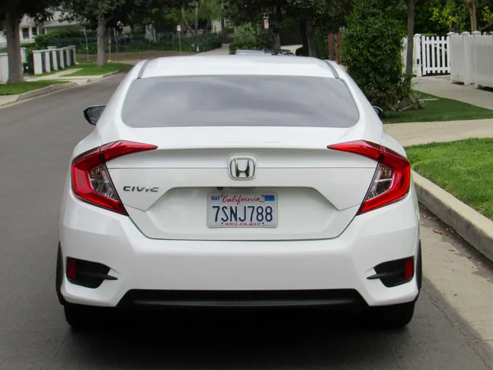 WHITE, 2016 HONDA CIVIC Image 5