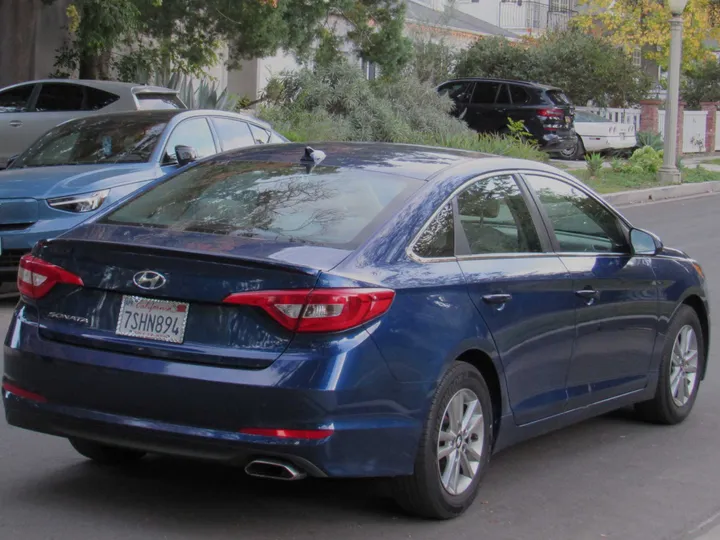 2015 HYUNDAI SONATA Image 4