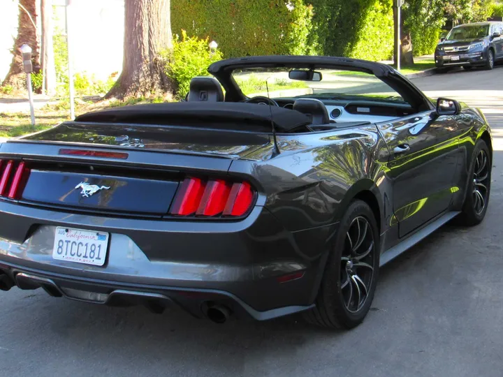 GREY, 2017 FORD MUSTANG Image 4