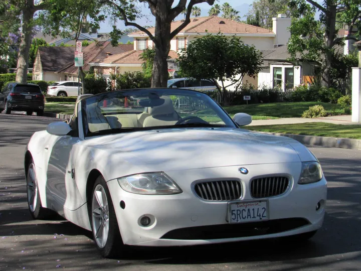 2005 BMW Z4 Image 4