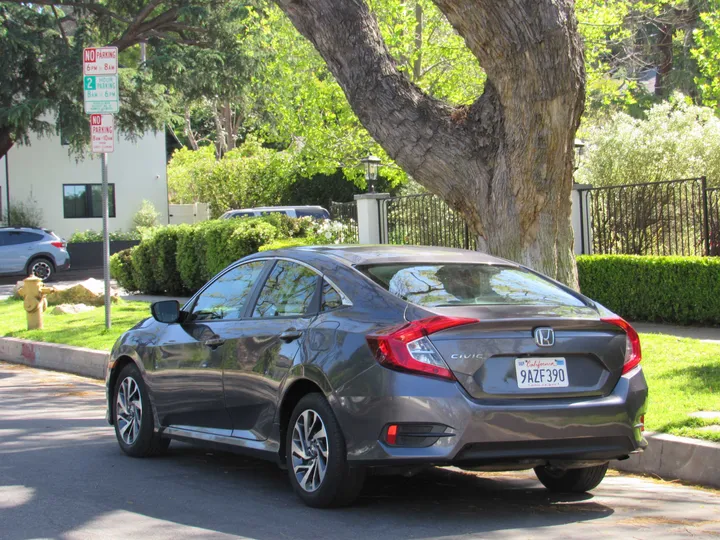 GRAY, 2016 HONDA CIVIC Image 7