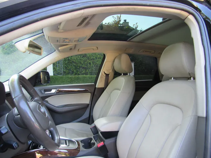 BLACK, 2015 AUDI Q5 Image 14