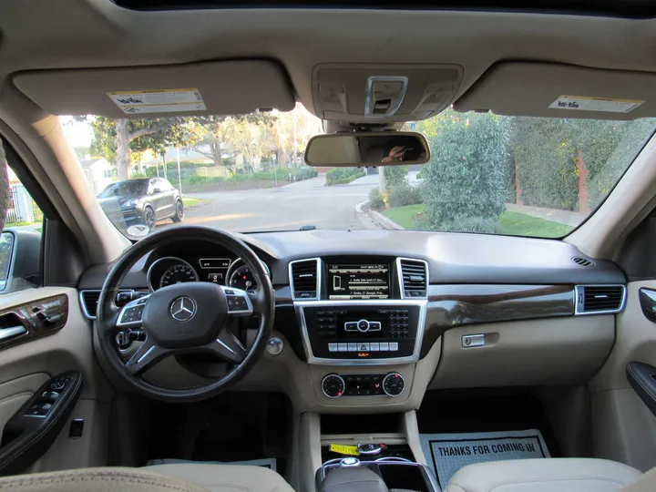 GREY, 2015 MERCEDES-BENZ M-CLASS Image 21