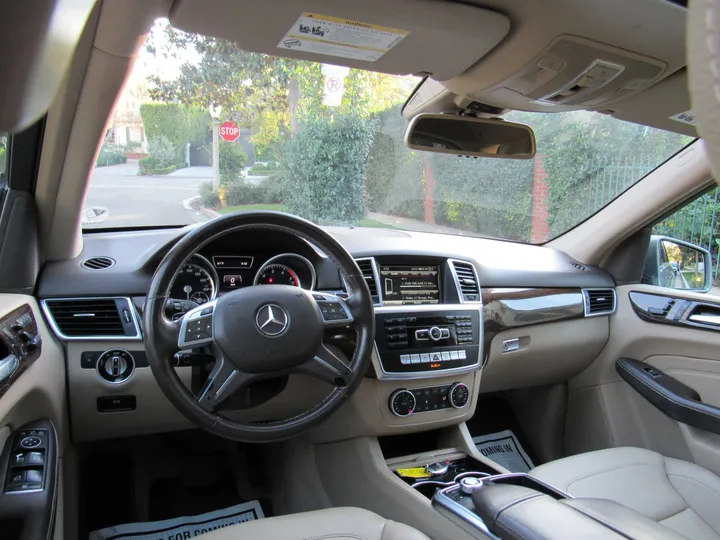 GREY, 2015 MERCEDES-BENZ M-CLASS Image 24