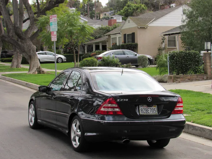 2005 MERCEDES-BENZ C-CLASS Image 7