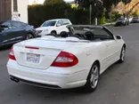 WHITE, 2009 MERCEDES-BENZ CLK-CLASS Thumnail Image 4