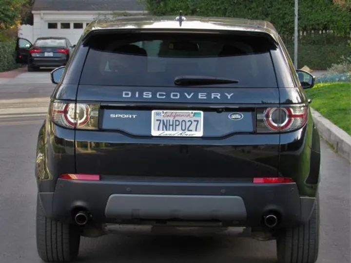 BLACK, 2016 LAND ROVER DISCOVERY SPORT Image 6