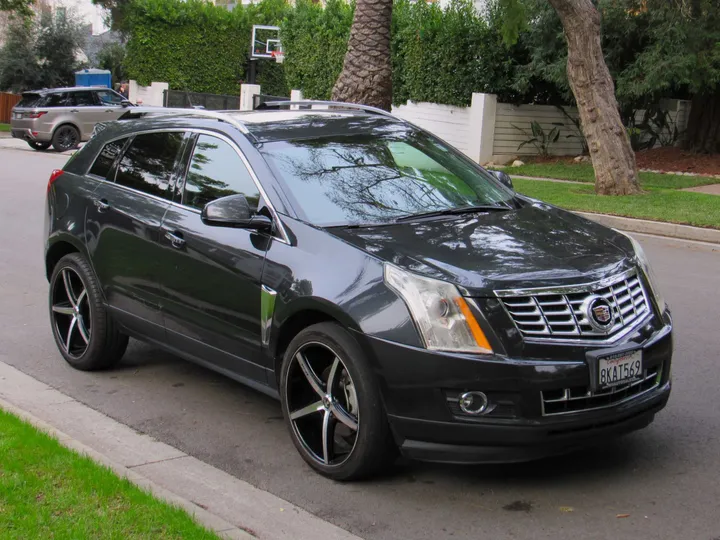 GREY, 2015 CADILLAC SRX Image 3