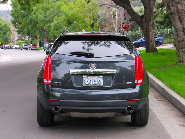 GREY, 2015 CADILLAC SRX Image 5