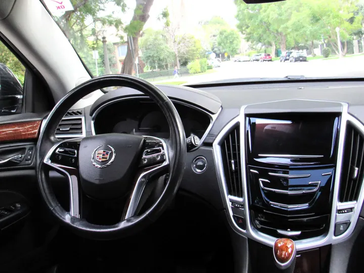 GREY, 2015 CADILLAC SRX Image 11