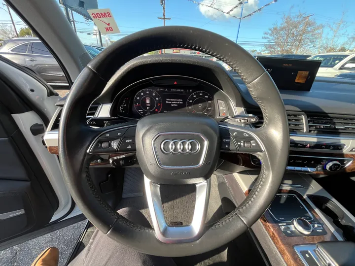 WHITE, 2018 AUDI Q7 PREMIUM PLUS AWD Image 42