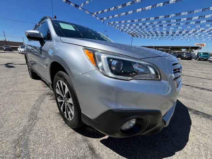 SILVER, 2017 SUBARU OUTBACK 2.5I LIMITED Image 22