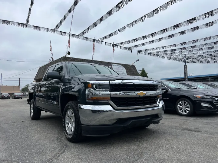 GRAY, 2018 CHEVROLET SILVERADO 1500 DOUBLE CAB Image 3